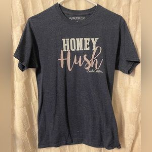 Lincoln outfitters size small, hush honey T-shirt blue and pink